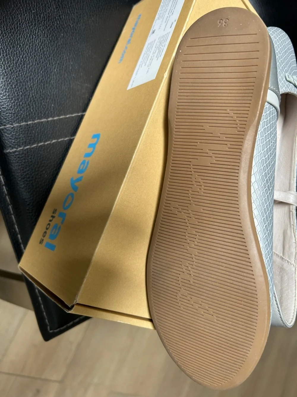 Mayoral Silver Textured Ballet Flats with Bow Accent. Euro 36 and 37. New in box